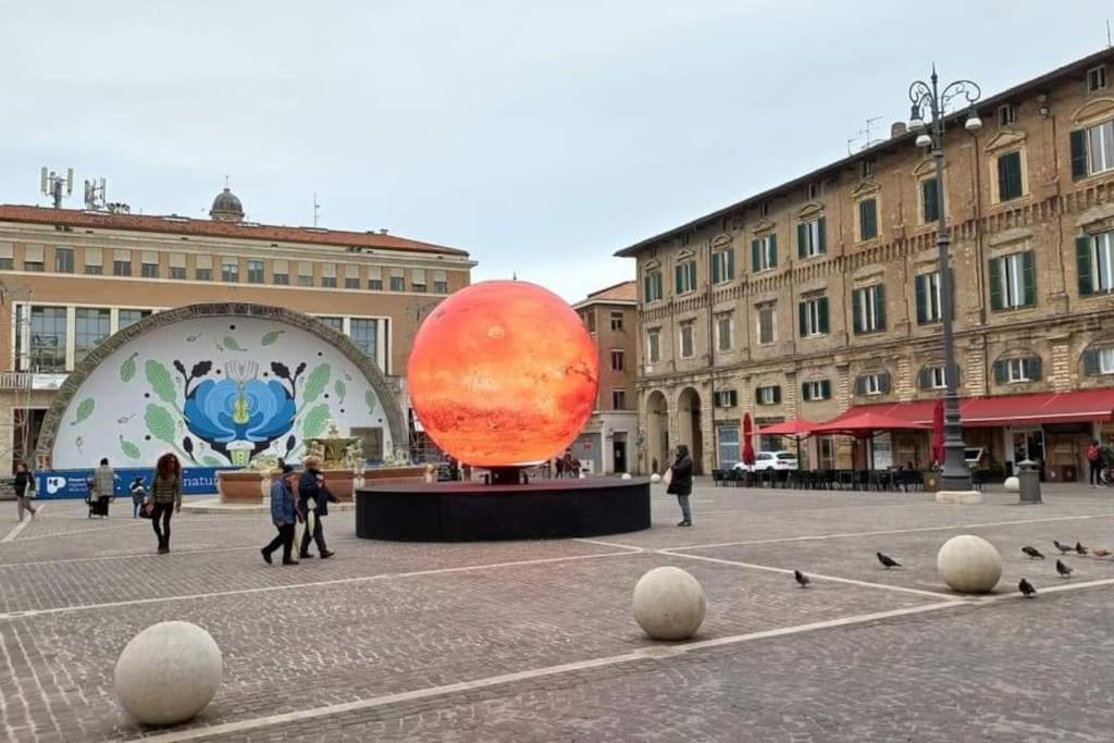 Apartmán Il Nido Di Silvia A Due Passi Dal Teatro Rossini Pesaro Exteriér fotografie